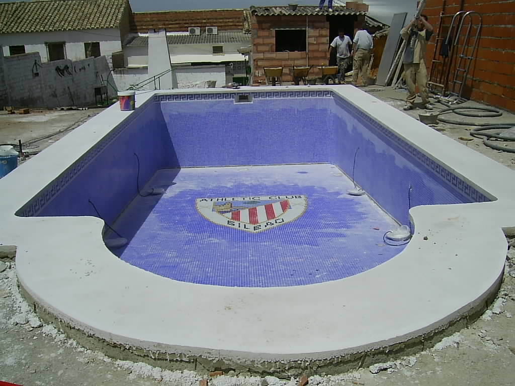 piscina_dibujo_Athletic_Bilbao.JPG